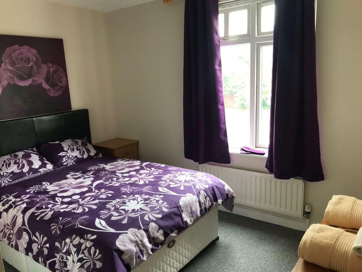 Newry City Centre Apartment Esterno foto